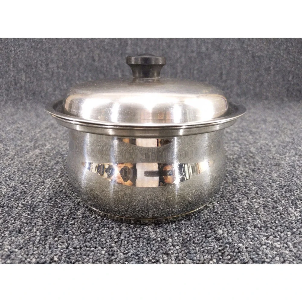 Oneida‎ Immaculate Saucepan Silver 18/10 Stainless Steel 1 Quart Pot with Lid